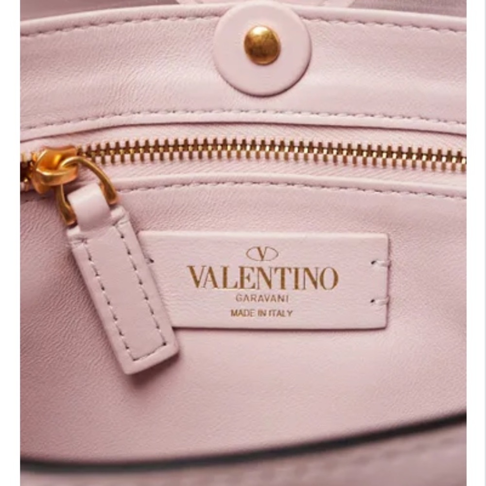 Valentino Garavani Roman Gold Stud Bag - Picture 8 of 13